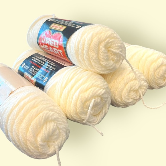 Red Heart Sport Yarn Virgin Acrylic Fiber Lot Of 5 WHITE Dye Lot 1373 NEW - Picture 1 of 9